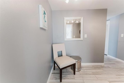 Condo in Ormond Beach, Florida, 2 bedrooms  № 1543601 - photo 15