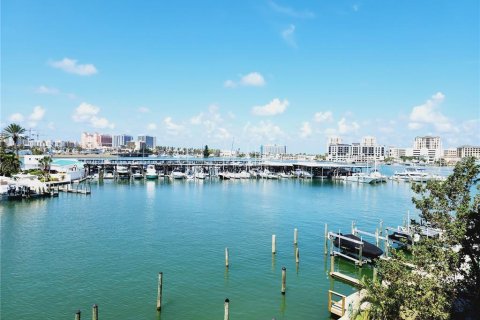 Condo in Clearwater, Florida, 3 bedrooms  № 508097 - photo 16