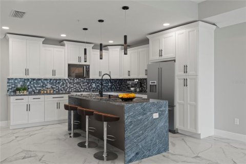 Condo in Clearwater, Florida, 3 bedrooms  № 508097 - photo 3