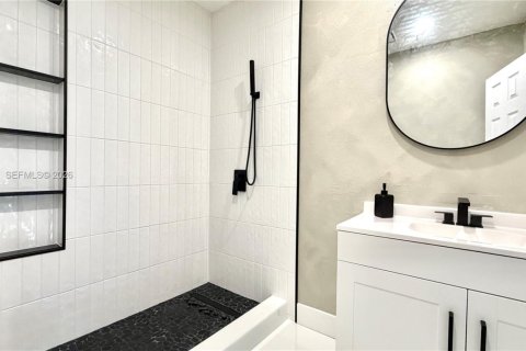 Купить таунхаус в Пемброк-Пайнс, Флорида 2 спальни, 111.11м2, № 2010141 - фото 17