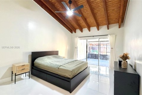 Купить таунхаус в Пемброк-Пайнс, Флорида 2 спальни, 111.11м2, № 2010141 - фото 12