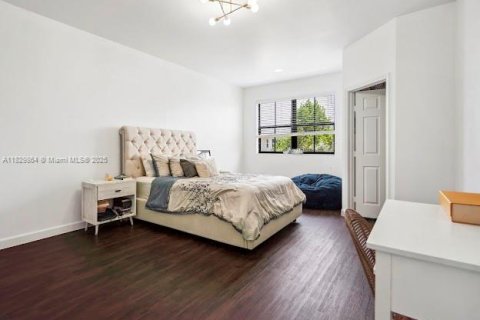 Снять в аренду виллу или дом в Дорал, Флорида 5 спален, 205.31м2, № 1977566 - фото 15