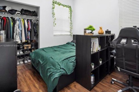 Снять в аренду виллу или дом в Дорал, Флорида 5 спален, 205.31м2, № 1977566 - фото 18