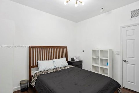 Снять в аренду виллу или дом в Дорал, Флорида 5 спален, 205.31м2, № 1977566 - фото 21