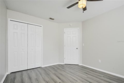 Casa en alquiler en Spring Hill, Florida, 3 dormitorios, 125.51 m2 № 1905040 - foto 12