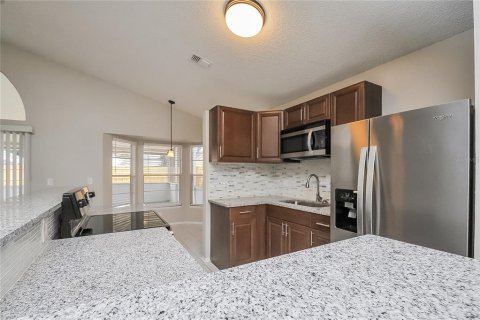 Casa en alquiler en Spring Hill, Florida, 3 dormitorios, 125.51 m2 № 1905040 - foto 5