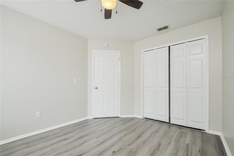 Casa en alquiler en Spring Hill, Florida, 3 dormitorios, 125.51 m2 № 1905040 - foto 10