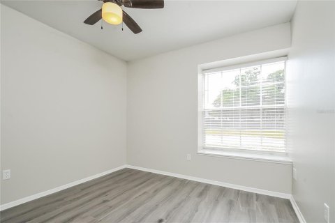Casa en alquiler en Spring Hill, Florida, 3 dormitorios, 125.51 m2 № 1905040 - foto 9