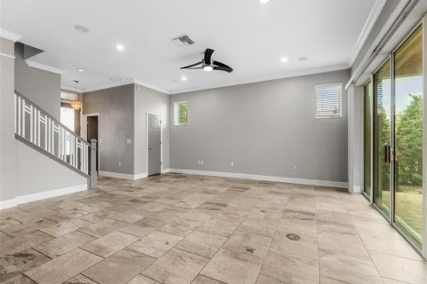 House in Apollo Beach, Florida 3 bedrooms, 200.67 sq.m. № 1916085 - photo 5