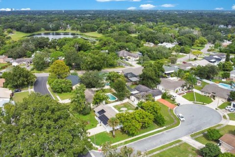 House in Casselberry, Florida 4 bedrooms, 147.44 sq.m. № 1918214 - photo 25