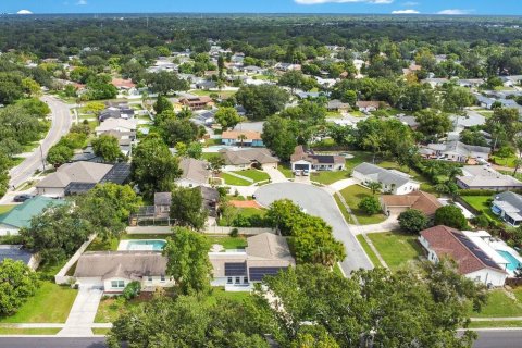 House in Casselberry, Florida 4 bedrooms, 147.44 sq.m. № 1918214 - photo 23