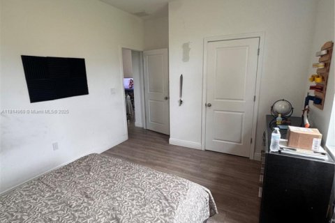 Villa ou maison à vendre à Lehigh Acres, Floride: 3 chambres, 185.8 m2 № 1966632 - photo 29