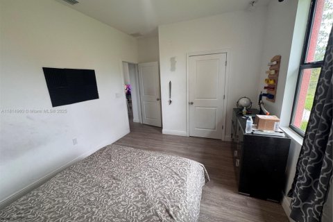 Villa ou maison à vendre à Lehigh Acres, Floride: 3 chambres, 185.8 m2 № 1966632 - photo 30