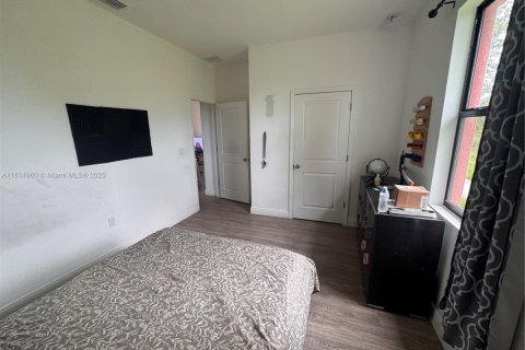 Villa ou maison à vendre à Lehigh Acres, Floride: 3 chambres, 185.8 m2 № 1966632 - photo 28