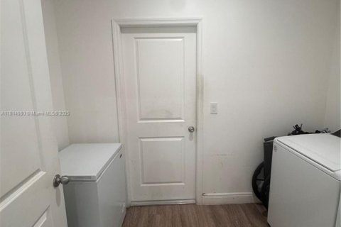 Villa ou maison à vendre à Lehigh Acres, Floride: 3 chambres, 185.8 m2 № 1966632 - photo 19