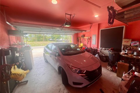 Villa ou maison à vendre à Lehigh Acres, Floride: 3 chambres, 185.8 m2 № 1966632 - photo 20