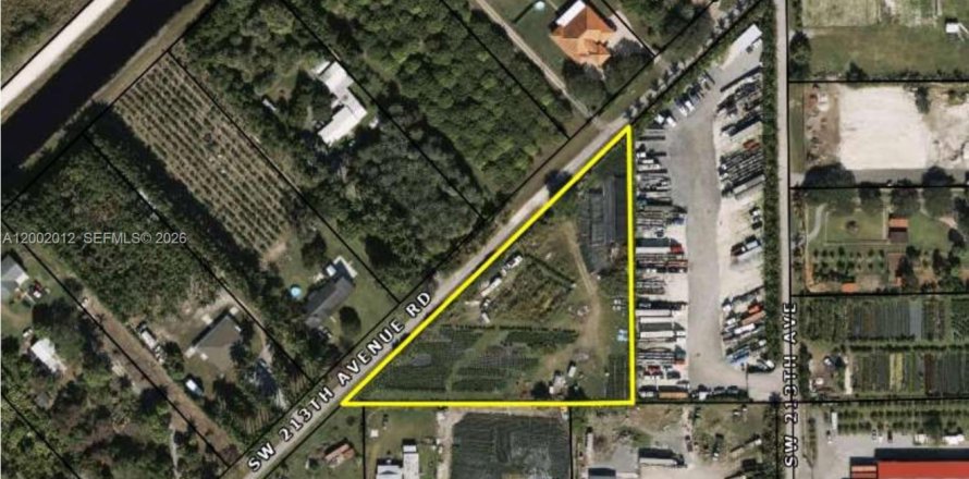 Immobilier commercial à Miami-Dade, Floride № 2170296