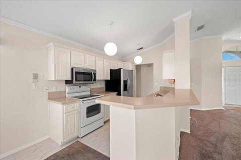 House in Spring Hill, Florida 3 bedrooms, 151.62 sq.m. № 1778948 - photo 14