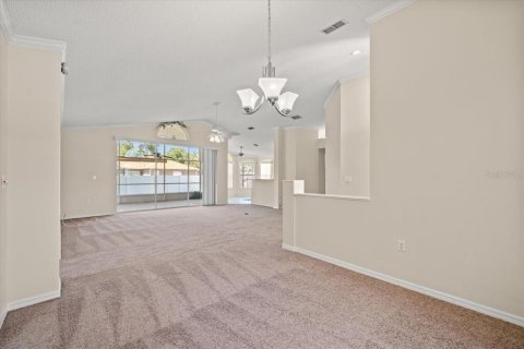 House in Spring Hill, Florida 3 bedrooms, 151.62 sq.m. № 1778948 - photo 7