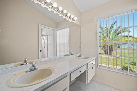 House in Spring Hill, Florida 3 bedrooms, 151.62 sq.m. № 1778948 - photo 26