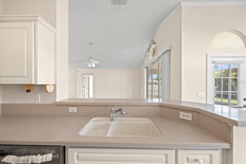 House in Spring Hill, Florida 3 bedrooms, 151.62 sq.m. № 1778948 - photo 17