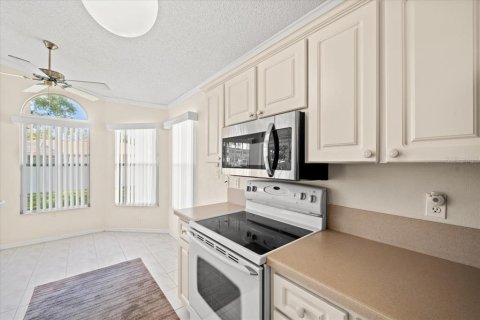 House in Spring Hill, Florida 3 bedrooms, 151.62 sq.m. № 1778948 - photo 18