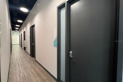 Immobilier commercial à louer à Orlando, Floride: 174.56 m2 № 2148046 - photo 11