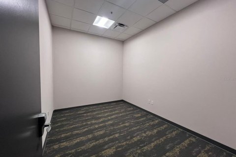 Immobilier commercial à louer à Orlando, Floride: 174.56 m2 № 2148046 - photo 18