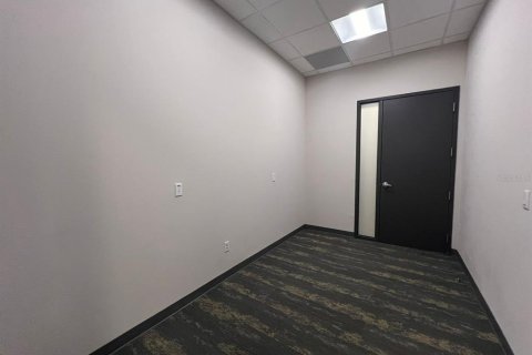 Immobilier commercial à louer à Orlando, Floride: 174.56 m2 № 2148046 - photo 20