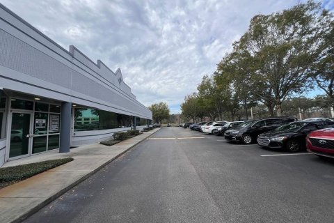 Immobilier commercial à louer à Orlando, Floride: 174.56 m2 № 2148046 - photo 2