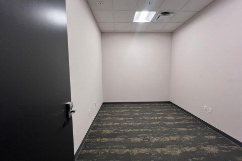 Immobilier commercial à louer à Orlando, Floride: 174.56 m2 № 2148046 - photo 23