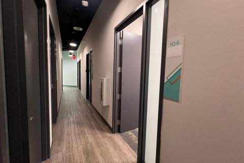 Immobilier commercial à louer à Orlando, Floride: 174.56 m2 № 2148046 - photo 16