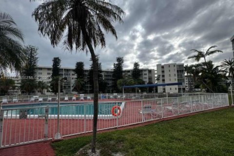 Купить кондоминиум в Авентура, Флорида 1 спальня, 72.19м2, № 2023916 - фото 3