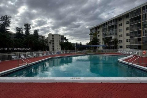 Купить кондоминиум в Авентура, Флорида 1 спальня, 72.19м2, № 2023916 - фото 2