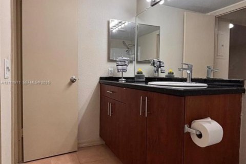 Copropriété à louer à Sunrise, Floride: 1 chambre, 69.03 m2 № 2431385 - photo 13