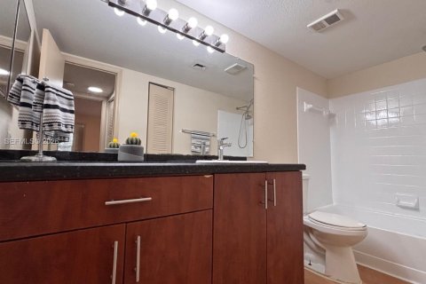 Copropriété à louer à Sunrise, Floride: 1 chambre, 69.03 m2 № 2431385 - photo 4