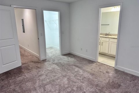 Adosado en alquiler en Kissimmee, Florida, 4 dormitorios, 159.88 m2 № 1883152 - foto 6