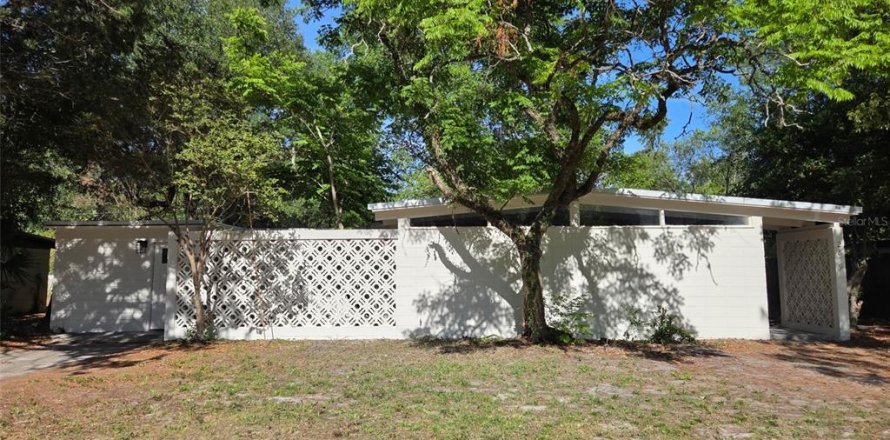 Villa ou maison à Gainesville, Floride 4 chambres, 147.25 m2 № 2400495