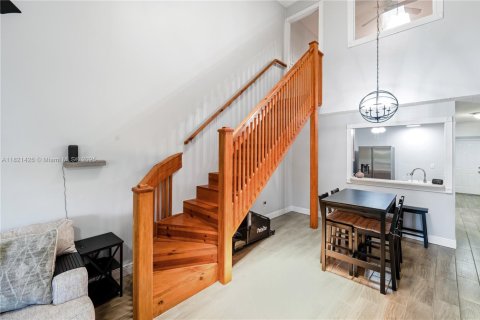 Adosado en venta en Jensen Beach, Florida, 3 dormitorios, 142.88 m2 № 1794042 - foto 13