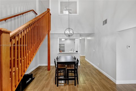 Adosado en venta en Jensen Beach, Florida, 3 dormitorios, 142.88 m2 № 1794042 - foto 15