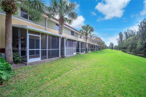 Touwnhouse à vendre à Davie, Floride: 2 chambres, 109.72 m2 № 1471126 - photo 12