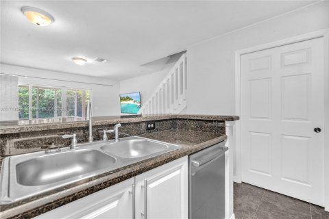 Touwnhouse à vendre à Davie, Floride: 2 chambres, 109.72 m2 № 1471126 - photo 21