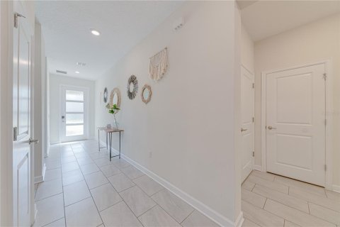 Villa ou maison à vendre à Kissimmee, Floride: 6 chambres, 310.57 m2 № 1612892 - photo 4