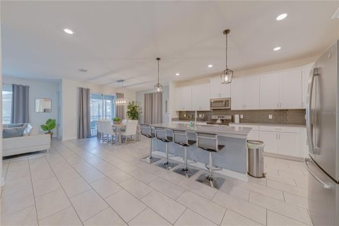 House in Kissimmee, Florida 6 bedrooms, 310.57 sq.m. № 1612892 - photo 13