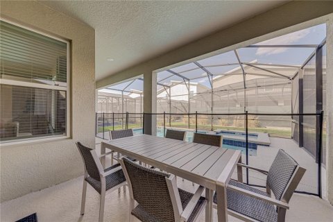 House in Kissimmee, Florida 6 bedrooms, 310.57 sq.m. № 1612892 - photo 23