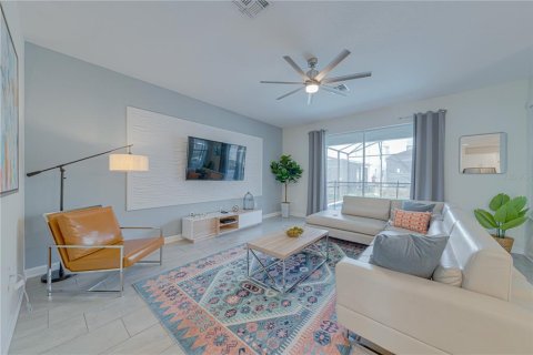 Villa ou maison à vendre à Kissimmee, Floride: 6 chambres, 310.57 m2 № 1612892 - photo 21
