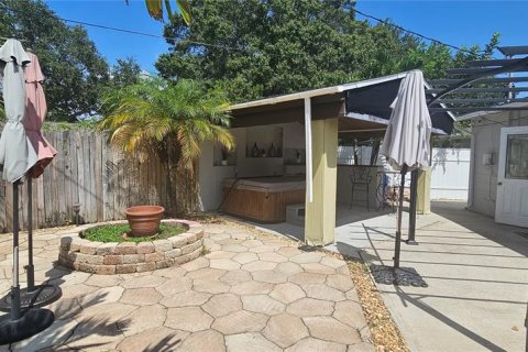 House in Pinellas Park, Florida 2 bedrooms, 126.63 sq.m. № 1917476 - photo 22