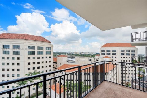 Condo in Coral Gables, Florida, 2 bedrooms  № 1852092 - photo 28
