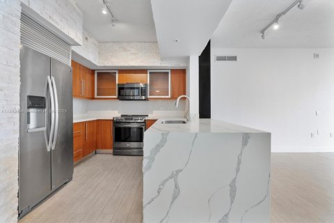 Condo in Coral Gables, Florida, 2 bedrooms  № 1852092 - photo 8