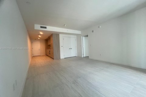 Condo in Miami, Florida, 1 bedroom  № 2180852 - photo 4